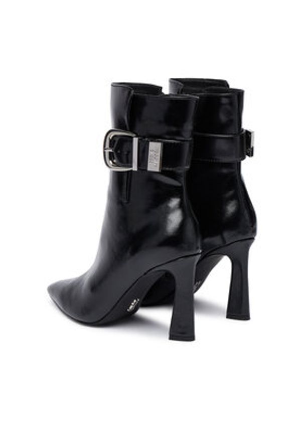 Steve Madden Botki Stashed SM11004780 Czarny. Kolor: czarny. Materiał: skóra