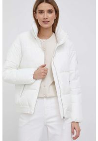 Calvin Klein Kurtka damska kolor biały zimowa. Okazja: na co dzień. Kolor: biały. Materiał: poliester. Sezon: zima. Styl: casual