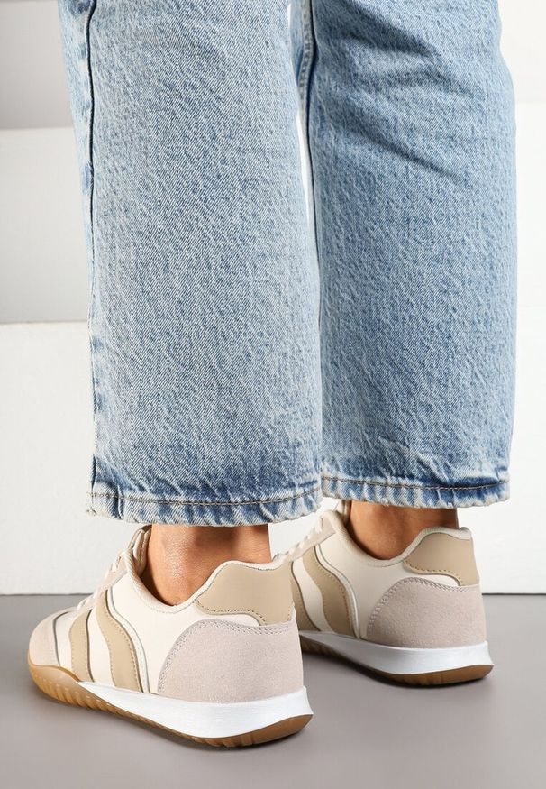 Born2be - Beżowe Sneakersy w Stylu Klasycznych Tenisówek z Przeszyciami Velluria. Kolor: beżowy. Materiał: jeans. Sezon: lato, wiosna. Obcas: na obcasie. Wysokość obcasa: niski