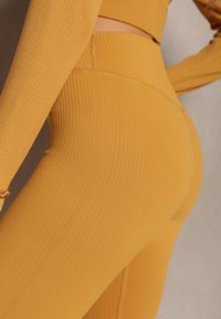 Renee - Żółte Prążkowane Legginsy z Wysokim Stanem Amokka. Stan: podwyższony. Kolor: żółty. Materiał: prążkowany #3