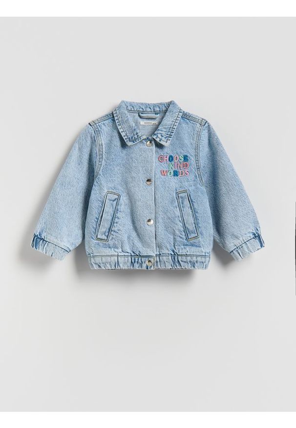 Reserved - Jeansowa kurtka z haftem - niebieski. Kolor: niebieski. Materiał: jeans. Wzór: haft