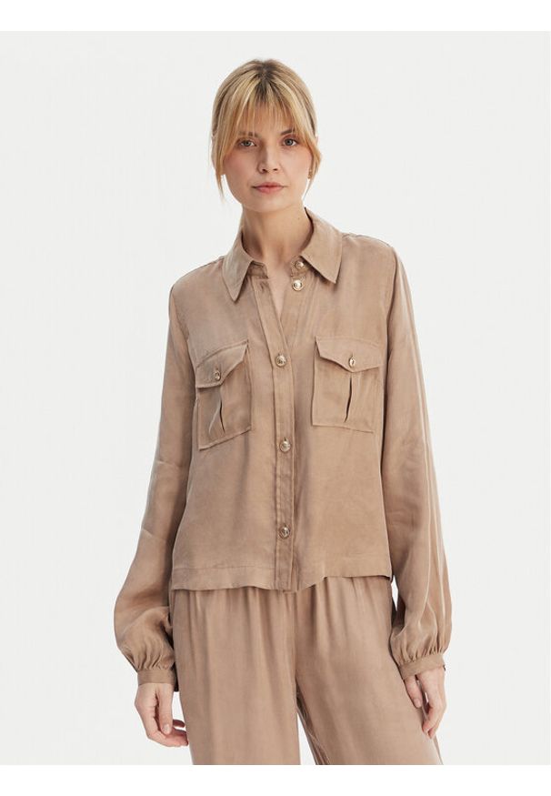 Guess Koszula W6GH22 W1789 Beżowy Regular Fit. Kolor: beżowy. Materiał: lyocell