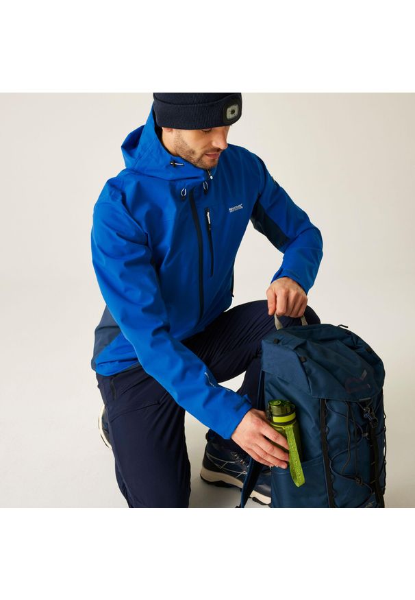 Regatta - Kurtka turystyczna przeciwdeszczowa męska Birchdale wodoodporna. Kolor: niebieski. Materiał: tkanina, poliester. Sport: turystyka piesza