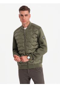 Ombre Clothing - Kurtka bomberka męska z pikowanym wzorem – ciemnooliwkowa V3. Typ kołnierza: kołnierzyk stójkowy. Kolor: oliwkowy. Materiał: syntetyk, poliester, materiał. Wzór: aplikacja, nadruk. Styl: sportowy, elegancki #5
