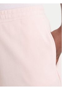 Guess Szorty sportowe V6GD14 K3090 Różowy Regular Fit. Kolor: różowy. Materiał: syntetyk #2