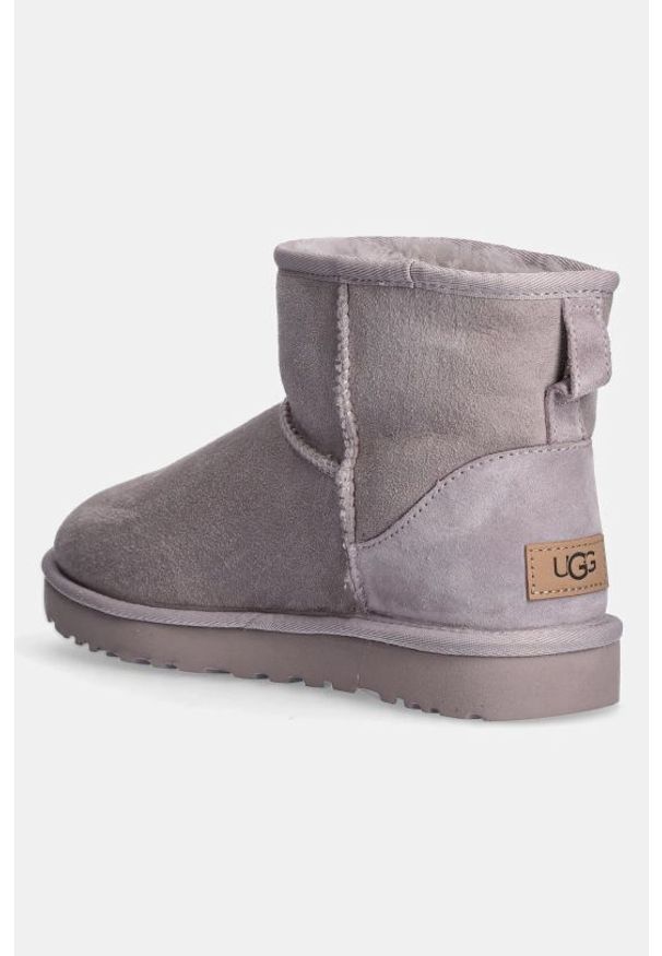 Ugg - UGG W CLASSIC MINI II Buty zimowe damskie. Zapięcie: pasek. Kolor: szary. Materiał: nylon, skóra, zamsz, jeans. Sezon: zima