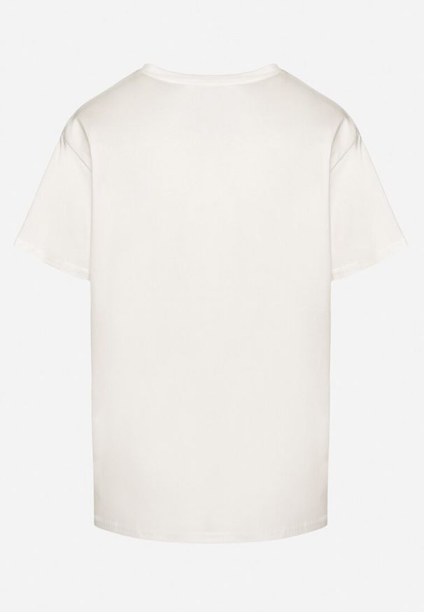 Born2be - Biała Bluzka Bawełniana Oversize z Krótkim Rękawem i Aplikacją z Motylami Lornil. Okazja: na co dzień, na spacer. Kolor: biały. Materiał: bawełna. Długość rękawa: krótki rękaw. Długość: krótkie. Wzór: aplikacja. Styl: elegancki, klasyczny, casual