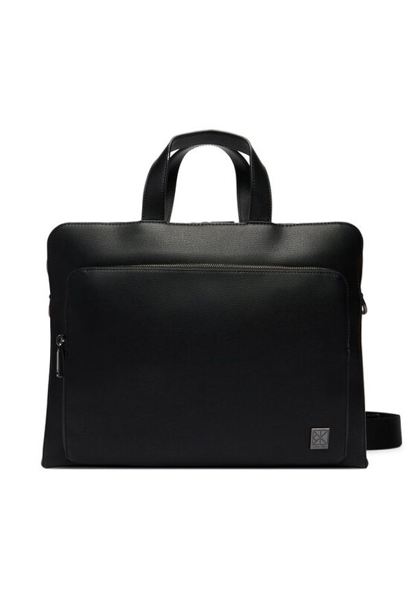 Calvin Klein Torba na laptopa Emblem Hw Commuter LV04D3290G Czarny. Kolor: czarny. Materiał: skóra