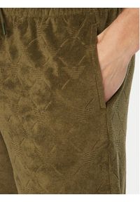 Emporio Armani Szorty sportowe EM000695 AF20449 F7014 Zielony Regular Fit. Kolor: zielony. Materiał: bawełna. Styl: sportowy #5