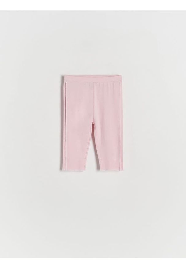 Reserved - Krótkie legginsy - różowy. Kolor: różowy. Materiał: bawełna. Długość: krótkie