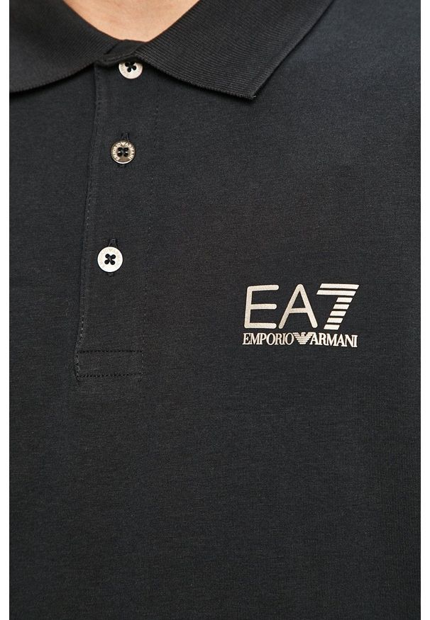 EA7 Emporio Armani - Polo. Okazja: na co dzień. Typ kołnierza: polo. Kolor: niebieski. Materiał: dzianina. Długość: krótkie. Styl: casual