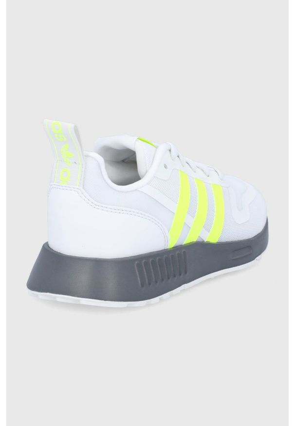 adidas Originals Buty dziecięce Multix kolor szary. Nosek buta: okrągły. Zapięcie: sznurówki. Kolor: szary. Materiał: guma