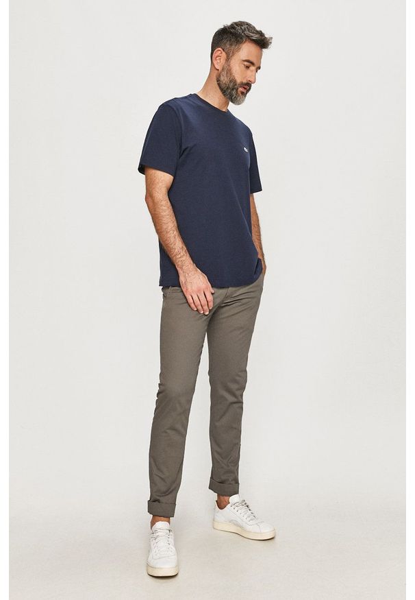Lacoste - T-shirt/polo TH2038. Okazja: na co dzień. Typ kołnierza: polo. Kolor: niebieski. Materiał: dzianina. Wzór: gładki, aplikacja. Styl: casual