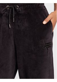 Alpha Industries Spodnie dresowe Frottee 108050 Czarny Regular Fit. Kolor: czarny. Materiał: dresówka, syntetyk