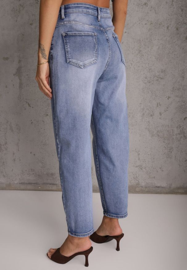 Renee - Niebieskie Klasyczne Jeansy Mom Fit High Waist z Bawełny Uhrlith. Okazja: na co dzień. Stan: podwyższony. Kolor: niebieski. Styl: klasyczny