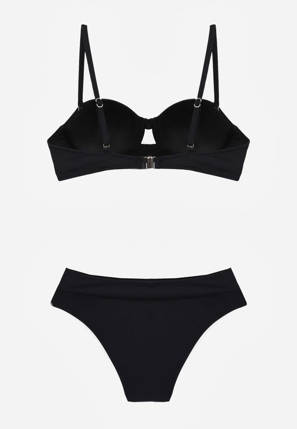 Born2be - Czarne Dwuczęściowe Bikini Na Plażę i Basen z Odpinanymi Ramiączkami i Ozdobnym Wycięciem Urilienne. Kolekcja: plus size. Kolor: czarny. Długość: długie
