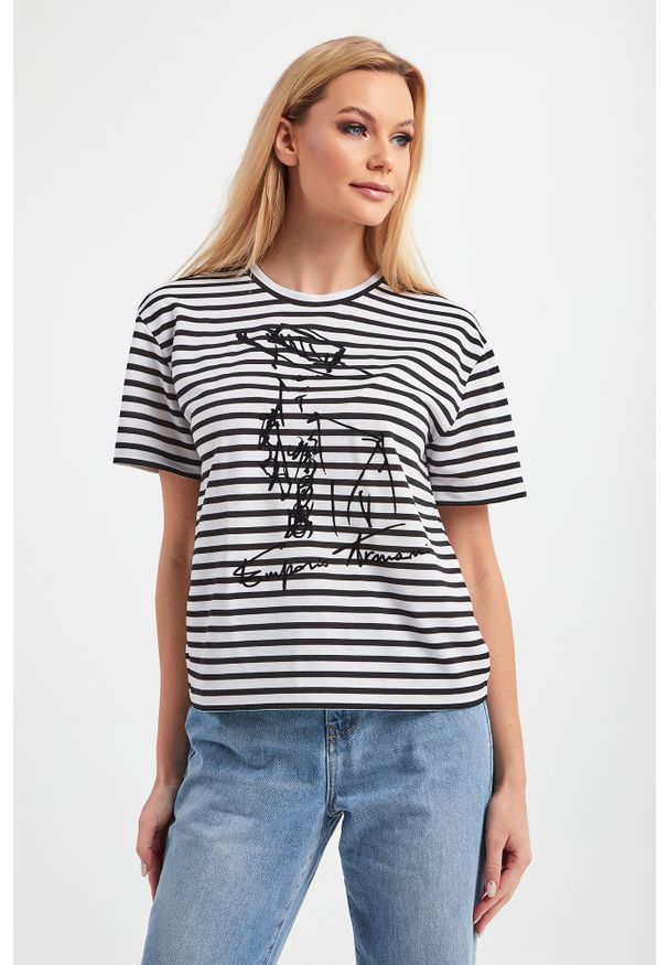 Emporio Armani - T-SHIRT EMPORIO ARMANI. Materiał: welur. Wzór: nadruk, paski