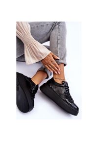 Lemar Damskie Buty Sportowe Lakierowane na Platformie Czarne Milonia. Zapięcie: sznurówki. Kolor: czarny. Materiał: lakier. Obcas: na platformie #5
