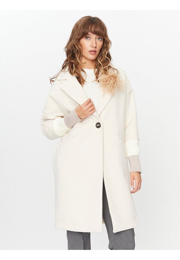 Maryley Płaszcz przejściowy 23IB148/M11/5CVA Beżowy Regular Fit. Kolor: beżowy. Materiał: syntetyk
