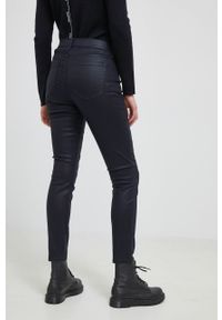GAP Spodnie damskie kolor czarny dopasowane medium waist. Kolor: czarny. Materiał: materiał