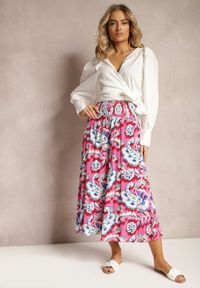 Renee - Różowe Szerokie Spodnie z Wiskozy z Ornamentalnym Wzorem Ulionea. Kolor: różowy. Materiał: wiskoza. Sezon: lato