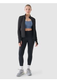 4f - 4F Bluza treningowa slim szybkoschnąca damska - szara XL. Typ kołnierza: bez kaptura, kołnierzyk stójkowy. Kolor: szary. Materiał: włókno, elastan, dzianina, prążkowany, materiał, syntetyk. Wzór: jednolity, prążki. Styl: sportowy. Sport: fitness