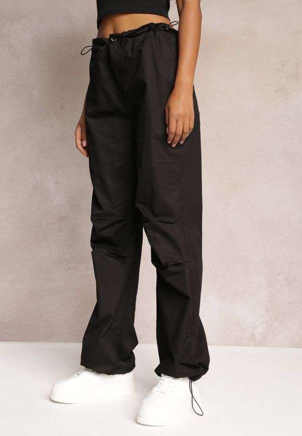 Renee - Czarne Szerokie Spodnie ze Stoperami i Marszczoną Talią Nirli. Stan: podwyższony. Kolor: czarny