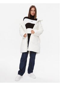 Calvin Klein Jeans Kurtka zimowa J20J221894 Écru Regular Fit. Materiał: syntetyk. Sezon: zima #5