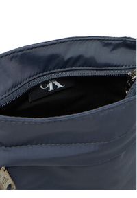 Calvin Klein Jeans Saszetka Sport Essentials Flatpack 18 LV04G3030G Granatowy. Kolor: niebieski. Materiał: materiał #5