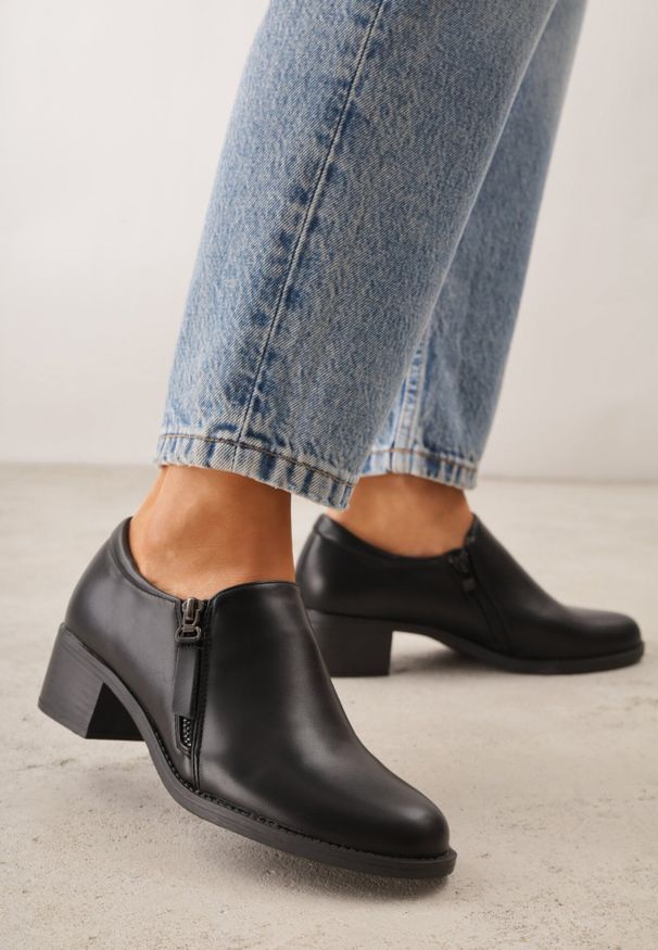 Born2be - Czarne Półbuty na Słupku z Suwakiem Oventtia. Kolor: czarny. Materiał: jeans. Obcas: na słupku. Styl: elegancki. Wysokość obcasa: średni