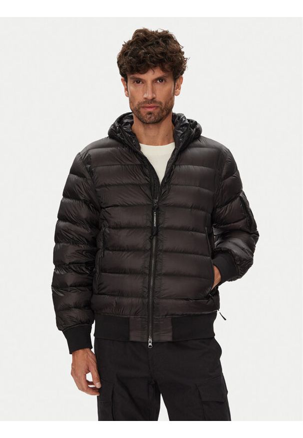 C.P. Company Kurtka puchowa 19CMOW002A110416A Czarny Regular Fit. Kolor: czarny. Materiał: syntetyk