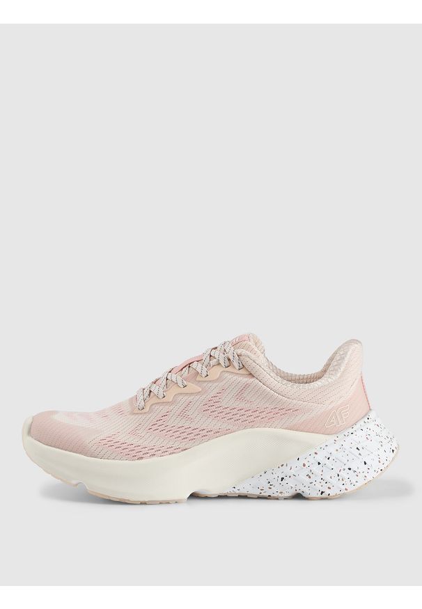 4f - 4F Buty do biegania Freemove Elevated Mesh damskie - beżowe 39. Kolor: beżowy. Materiał: mesh. Szerokość cholewki: normalna. Sport: fitness, bieganie
