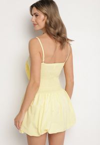 Born2be - Żółta Sukienka Bombka na Cienkich Ramiączkach z Kokardą i Cyrkoniami Paliandria. Okazja: na imprezę. Typ kołnierza: kokarda. Kolor: żółty. Długość rękawa: na ramiączkach. Wzór: aplikacja. Sezon: lato. Typ sukienki: bombki. Styl: elegancki #7