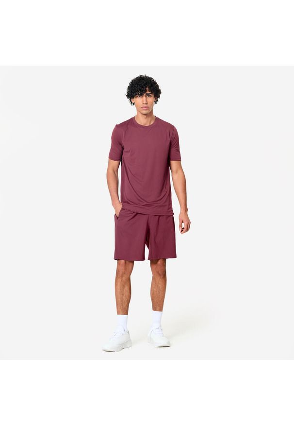 DOMYOS - Koszulka fitness męska Domyos krótki rękaw. Kolor: fioletowy. Materiał: poliester, materiał. Długość rękawa: krótki rękaw. Długość: krótkie. Sport: fitness