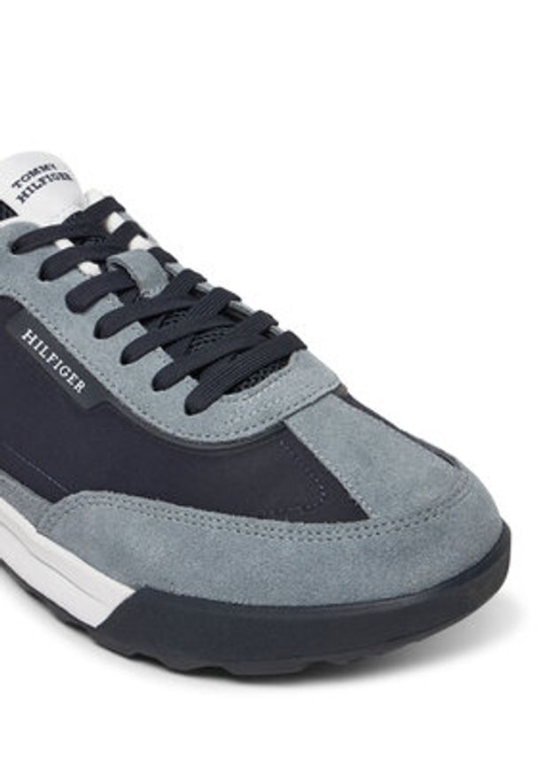 TOMMY HILFIGER - Tommy Hilfiger Sneakersy Retro Runner Seasonal FM0FM05425 Granatowy. Kolor: niebieski. Materiał: skóra