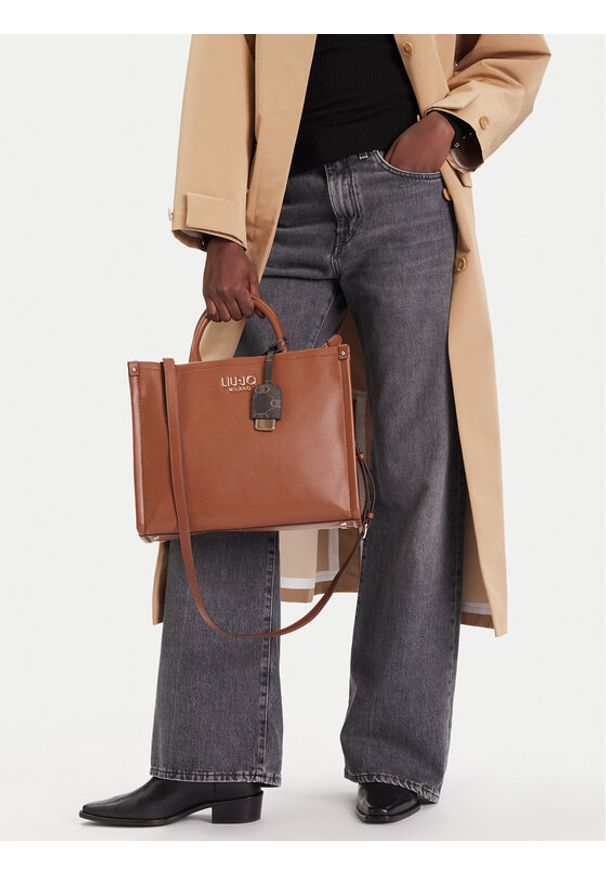 Liu Jo Torebka AF5206 E0058 Brązowy. Kolor: brązowy. Materiał: skórzane