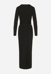 Born2be - Czarna Sukienka Kopertowa z Wiskozą Zdobiona Rozcięciem i Wiązanym Paskiem Teslea. Okazja: na co dzień. Kolor: czarny. Materiał: wiskoza. Wzór: aplikacja. Typ sukienki: kopertowe. Styl: klasyczny, casual, elegancki #3