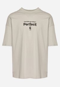 Born2be - Szara Bawełniana Koszulka T-shirt z Krótkim Rękawem Ozdobiony Nadrukami Citara. Kolor: szary. Materiał: bawełna. Długość rękawa: krótki rękaw. Długość: krótkie. Wzór: aplikacja, nadruk. Styl: klasyczny #5