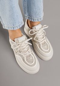 Born2be - Beżowe Sneakersy na Grubej Podeszwie z Cyrkoniami Catith. Okazja: na co dzień. Kolor: beżowy. Materiał: jeans #2