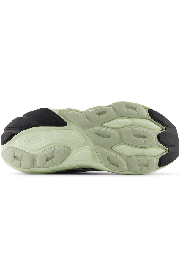 Buty męskie New Balance Fresh Foam x Balos v1 MBALCB1 – szare. Okazja: na co dzień. Kolor: szary. Szerokość cholewki: normalna. Sport: fitness, bieganie