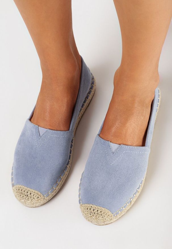 Born2be - Jasnoniebieskie Płaskie Espadryle Ozdobione Jutową Plecionką Noraille. Kolor: niebieski. Wzór: aplikacja. Styl: wakacyjny, klasyczny