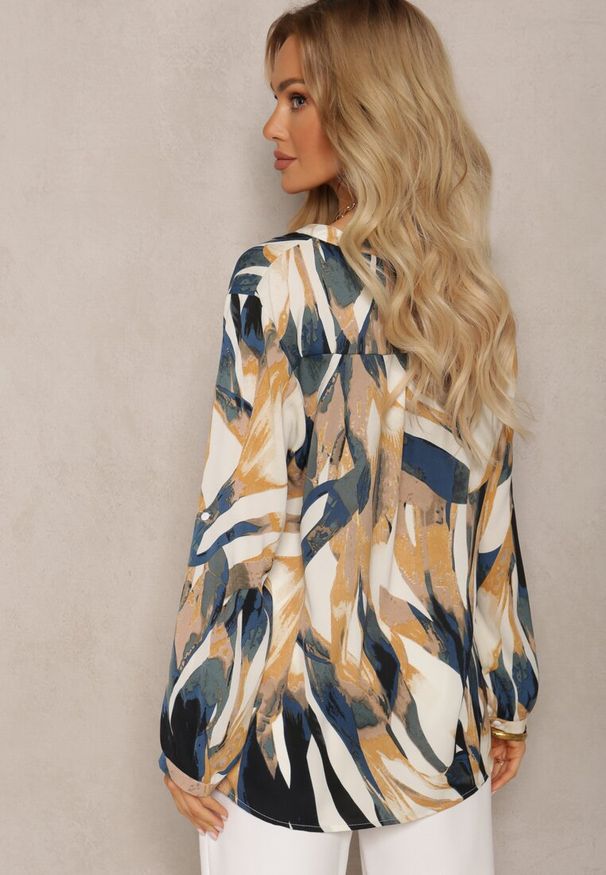 Renee - Beżowo-Żółta Bluzka z Guzikami Przy Dekolcie i Abstrakcyjnym Wzorem Ysabell. Okazja: na co dzień. Kolekcja: plus size. Kolor: beżowy. Styl: casual