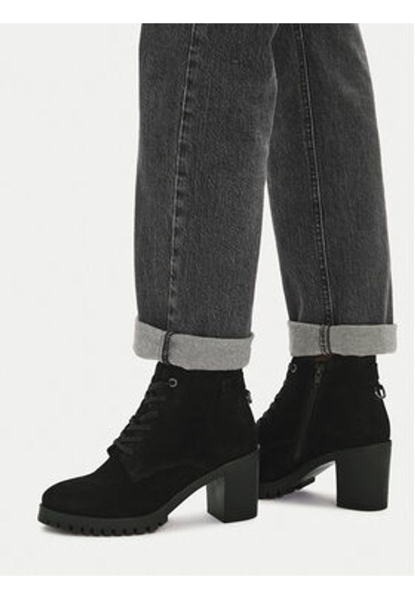 Lasocki Trzewiki CEO-WI23-LUM-02 Czarny. Kolor: czarny. Materiał: zamsz, skóra