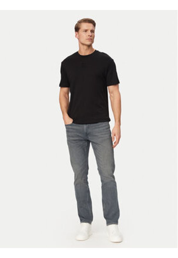 Calvin Klein T-Shirt LV04LF243G Czarny Regular Fit. Kolor: czarny. Materiał: bawełna