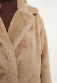 Born2be - Beżowy Płaszcz Edrimaria. Kolor: beżowy. Materiał: futro, skóra, jeans, dresówka. Sezon: zima #5