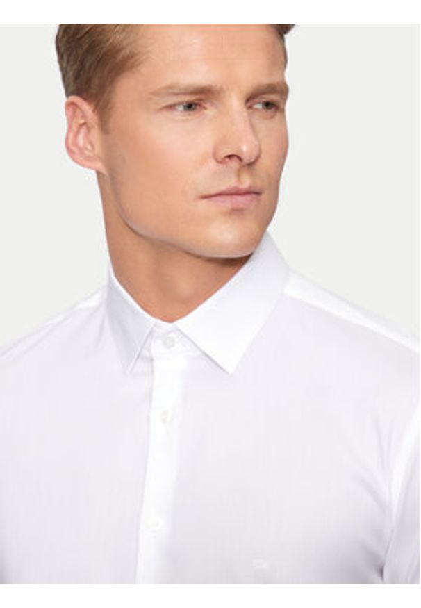Calvin Klein Koszula K10K113182 Biały Slim Fit. Kolor: biały. Materiał: bawełna, syntetyk