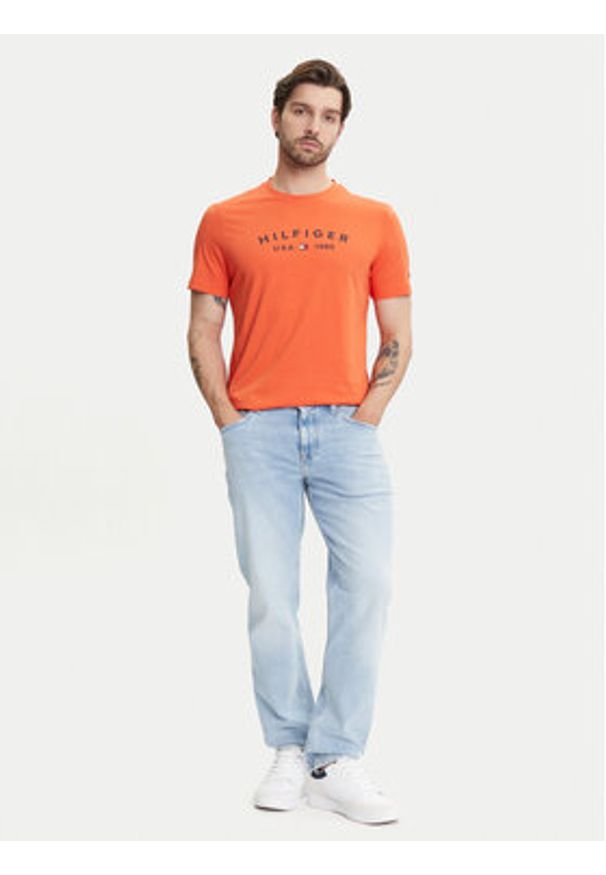 TOMMY HILFIGER - Tommy Hilfiger T-Shirt Fathers Day MW0MW39356 Pomarańczowy Regular Fit. Kolor: pomarańczowy. Materiał: bawełna