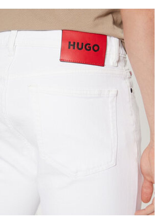 Hugo - HUGO Jeansy 50530605 Biały Slim Fit. Kolor: biały