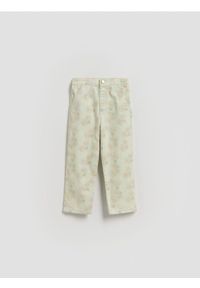 Reserved - Wzorzyste spodnie - zielony. Kolor: zielony. Materiał: bawełna #1