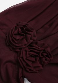 Born2be - Bordowa Bluzka Siateczkowa z Marszczeniem i Kwiatową Aplikacją Nelimor. Okazja: na co dzień. Kolor: czerwony. Materiał: bawełna, jeans. Wzór: aplikacja, kwiaty. Styl: casual, elegancki #6